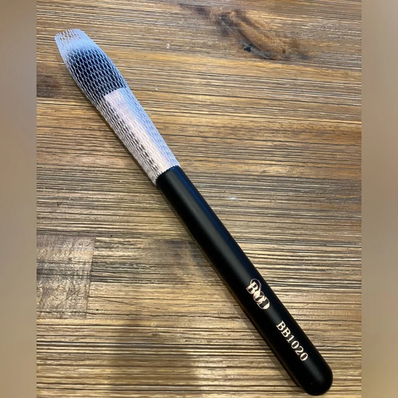 Moonslice Beauty blush in beautiful and‎ BYOD blush brush BB1020. - Picture 5 of 5